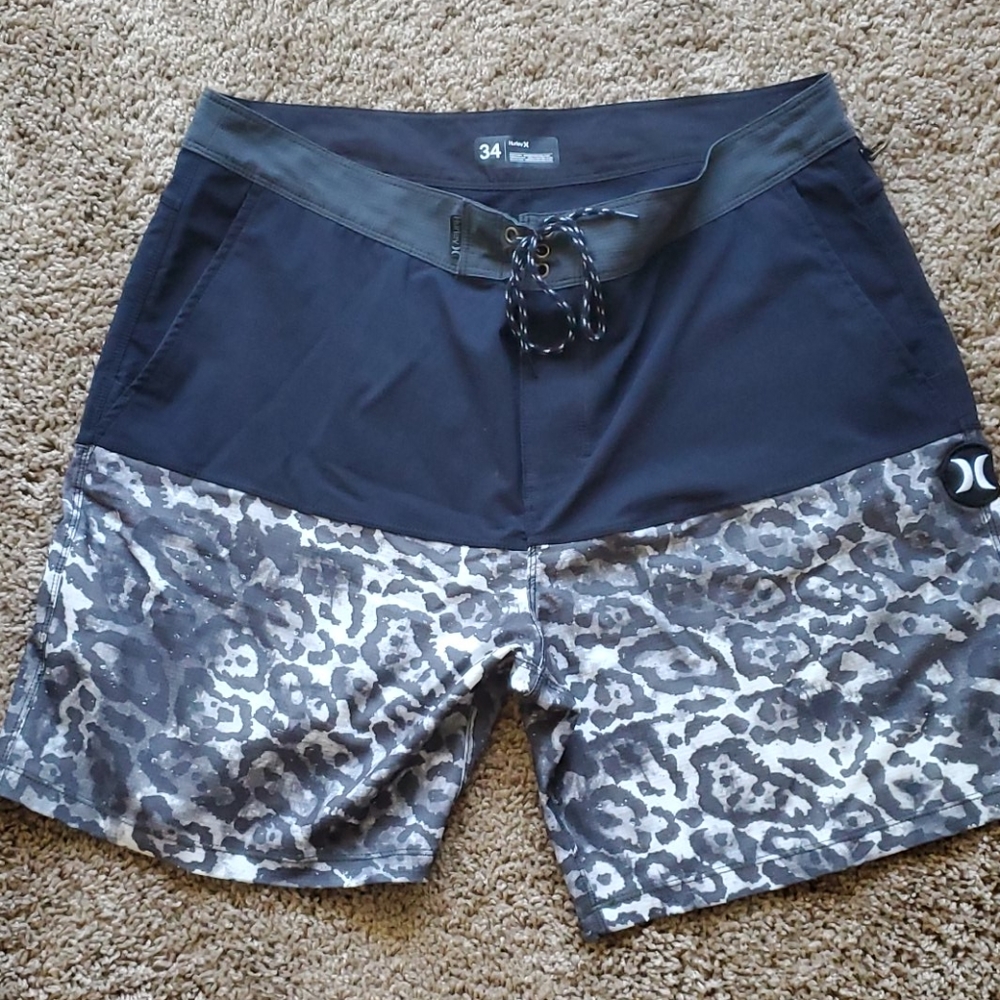 Hurley Phantom Board Shorts size 34